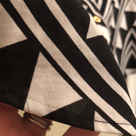 Calvin Klein Aztec button down - Picture 6 of 6